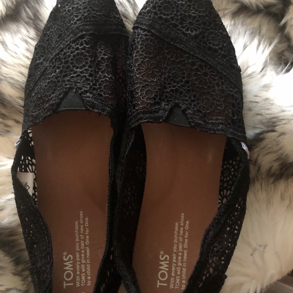 Tom’s Slip-on crochet look-hard to find size